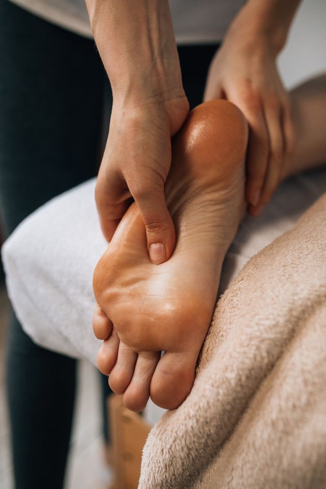 Massage réflexologie plantaire pieds Zu Xin Dao Rodez Aveyron